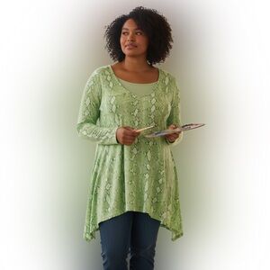 DG2 by Diane Gilman Lime Green Snakeskin Tunic
